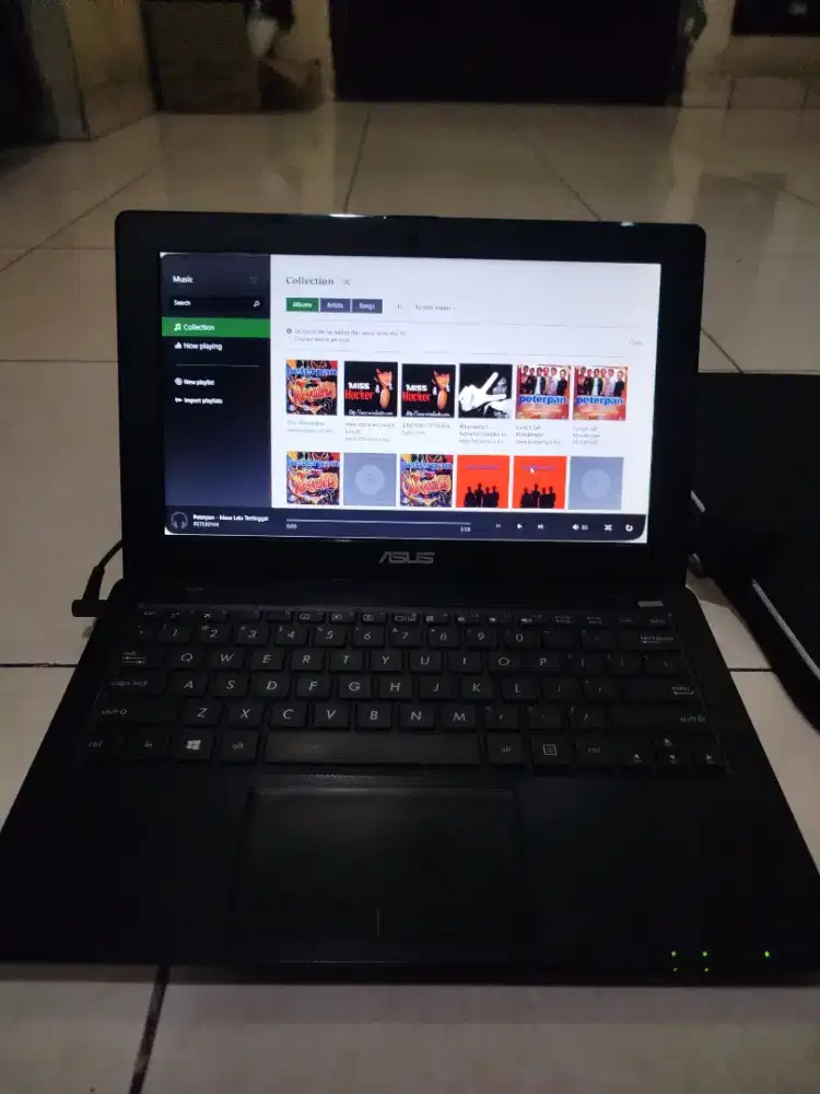 Laptop Asus X200M Tipis & Mulus