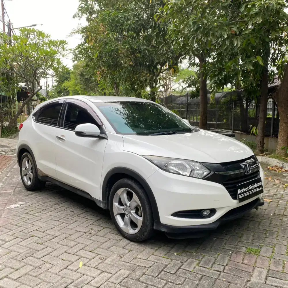 Km 40rb tdp 35 honda HR-V E automatic putih 1.5 2015 fullori surabaya