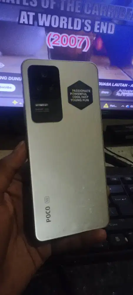 Jual Poco F4 kondisi 8bulan pemakaian