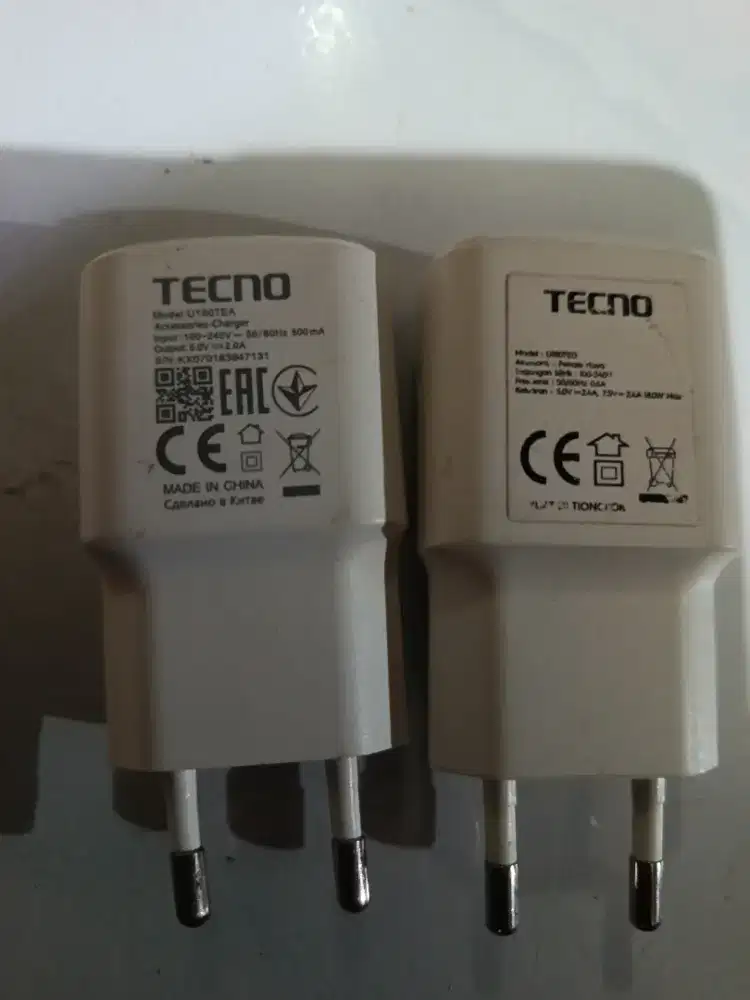 Adaptor charger tecno bawaan