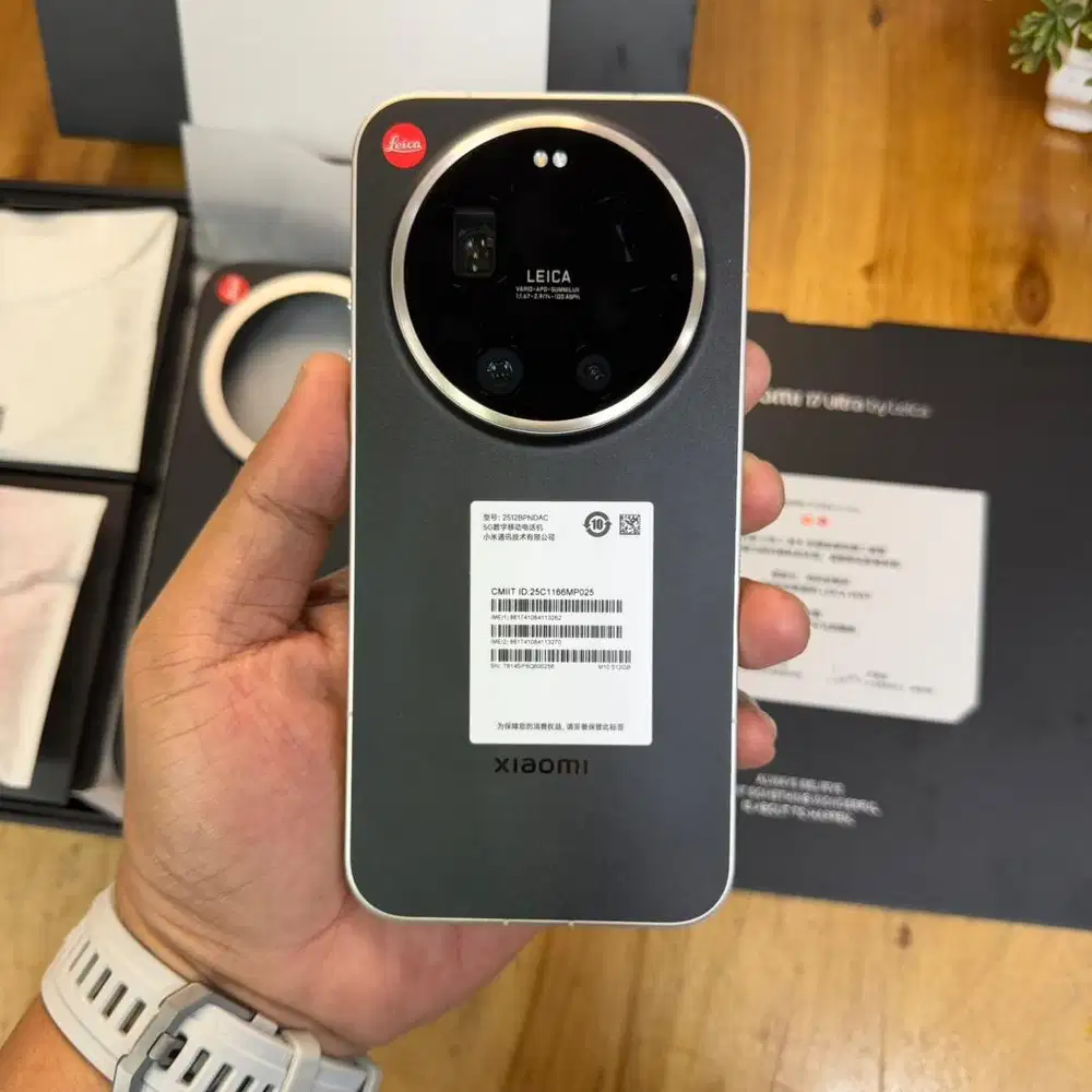 Like new Xiaomi 17 Ultra Leica Edition Silver Black CN Pajak resmi