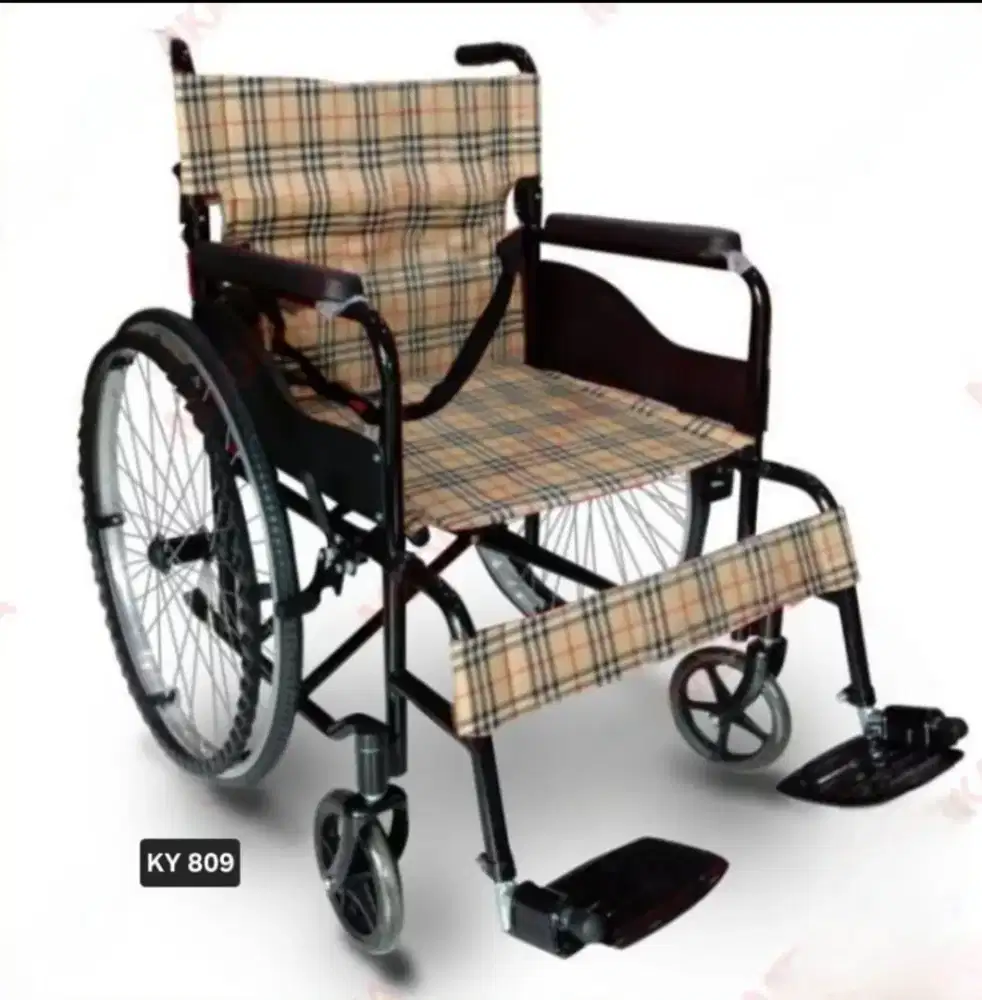 Kursi Roda merek SELLA