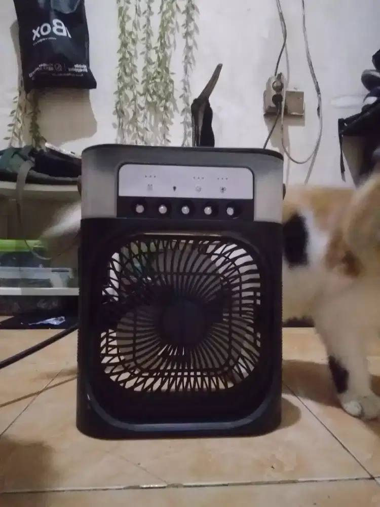 Kipas portable, Vakum mini, Speaker, Perangkap nyamuk, Charger