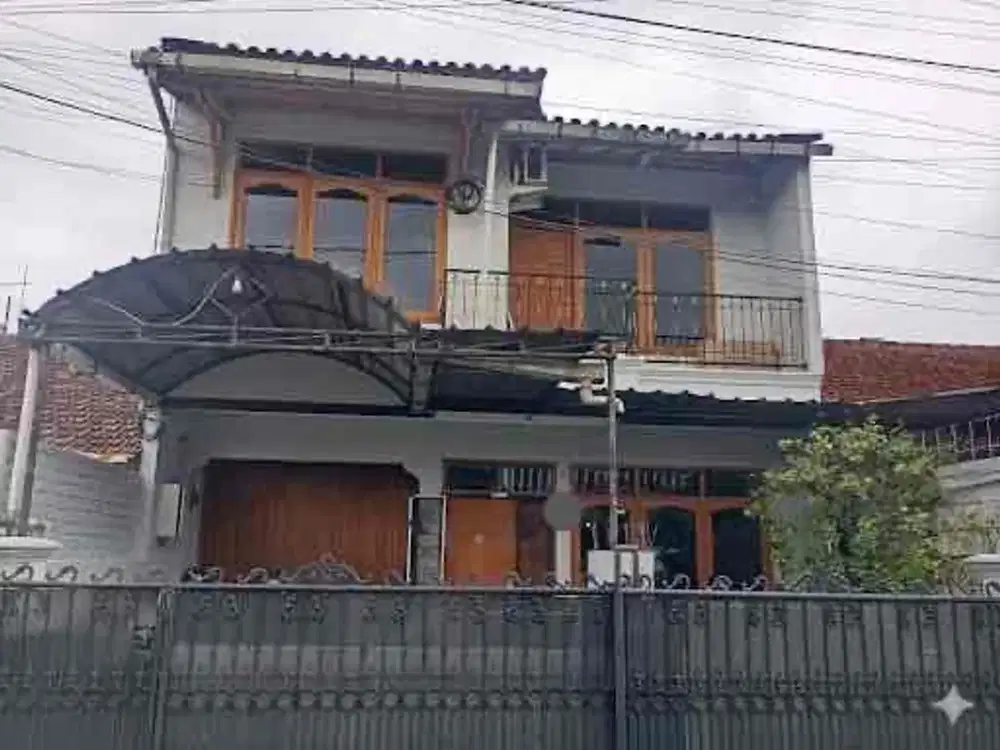 DIJUAL RUMAH LUAS STRATEGIS — SUKALUYU, BANDUNG