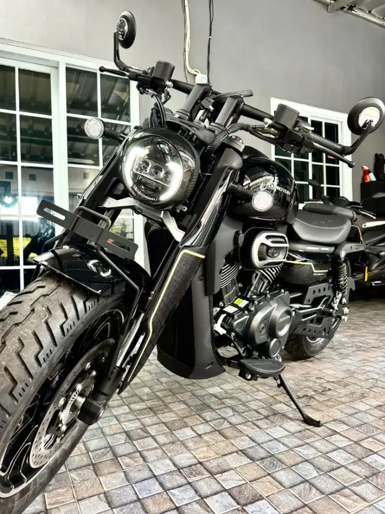 QJ motor SRV250 AMT LIBERO