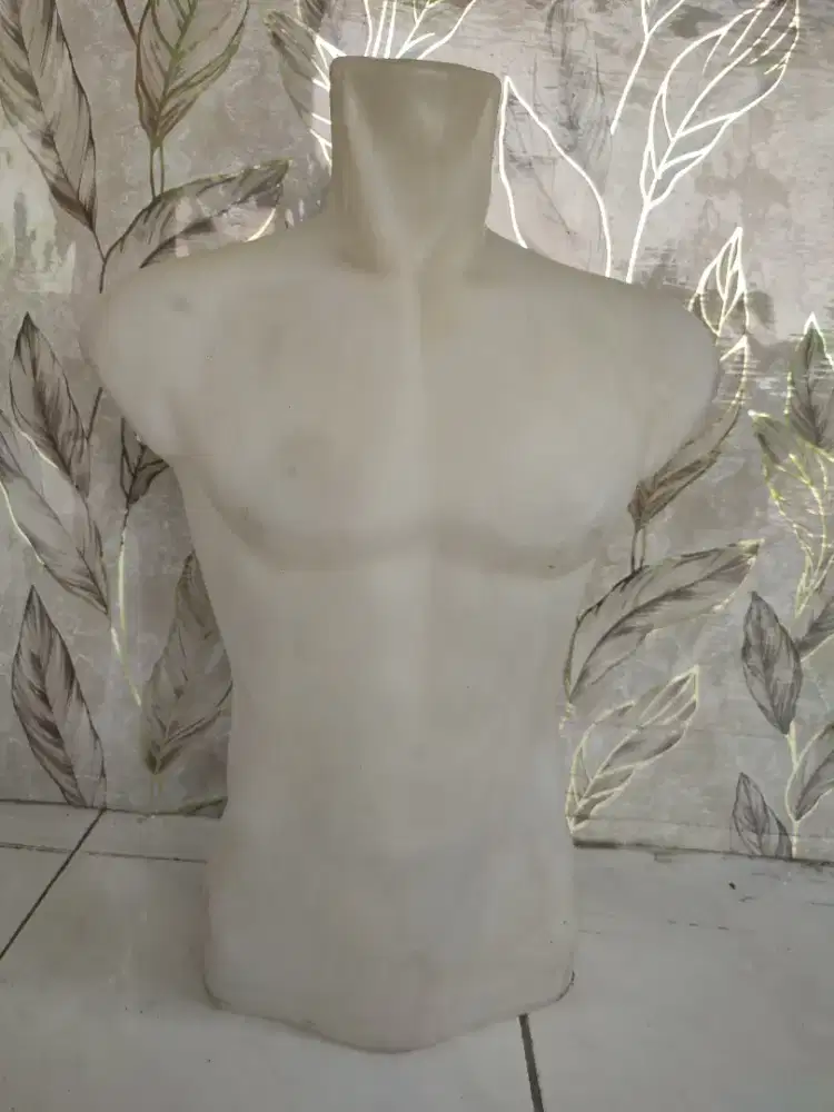 Manuqin Bekas kepala & badan