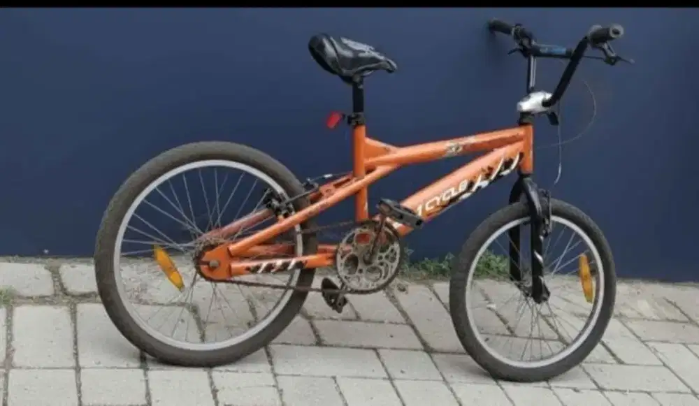 Sepeda BMX jadul batangan kuat