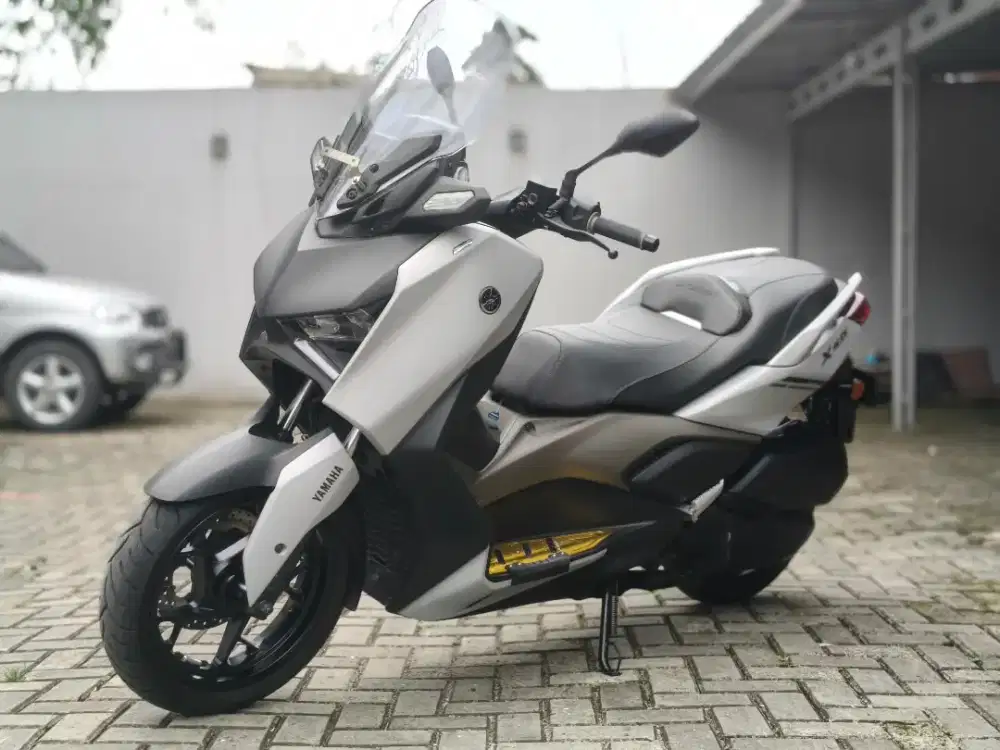 New X-Max connected 2024