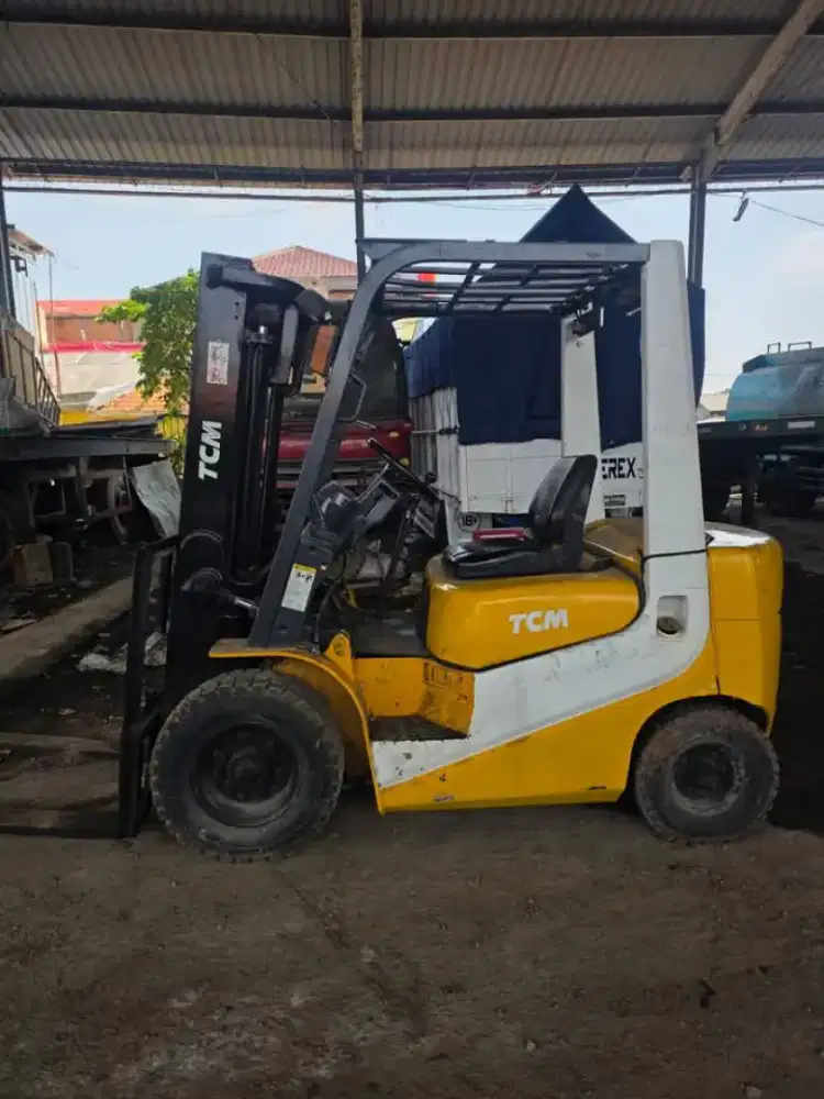 Forklift TCM 1,5 Ton,Manual,3 Meter,Seri C6,Tahun 2004 (Minus di Cet)