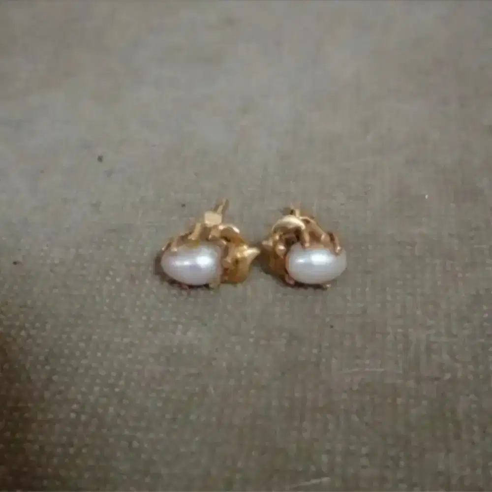 Anting Tusuk Mutiara Air Tawar Ambon