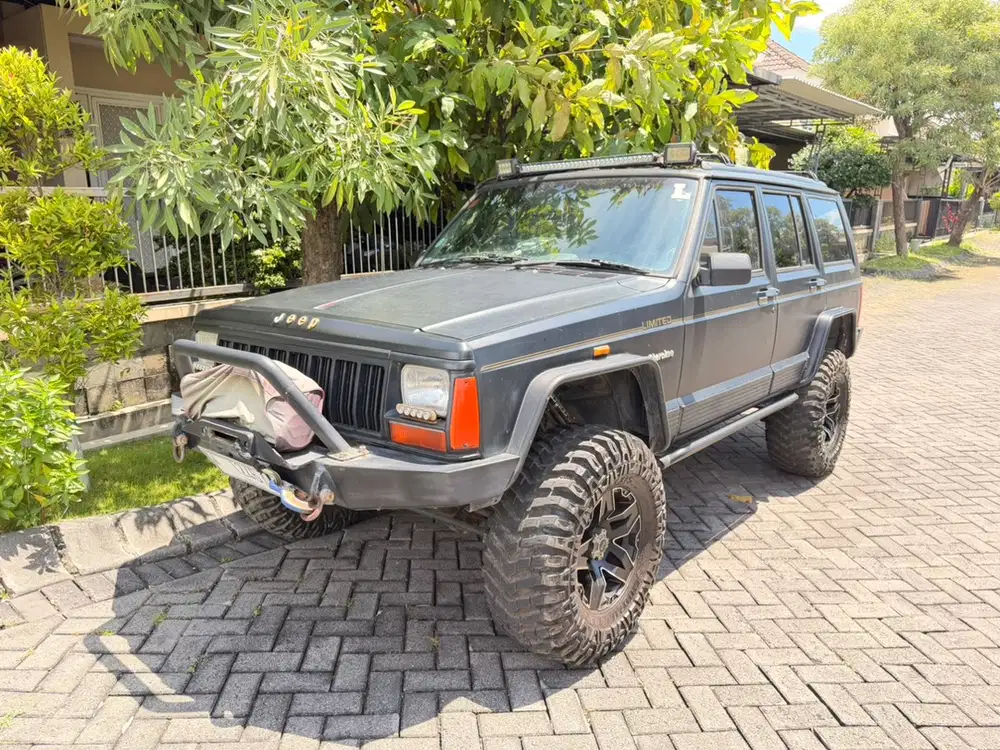Jeep Cherokee 1997 Bensin
