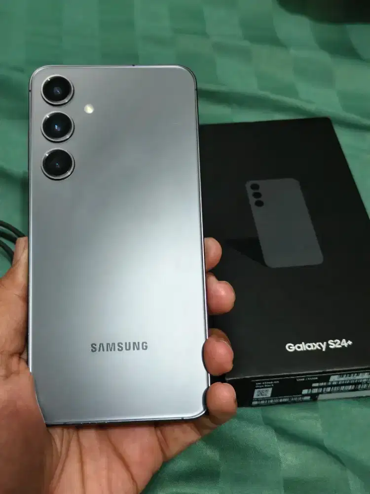 Samsung S24 Plus Like New 12/512