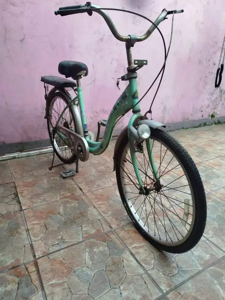 Sepeda Jadul Wanita