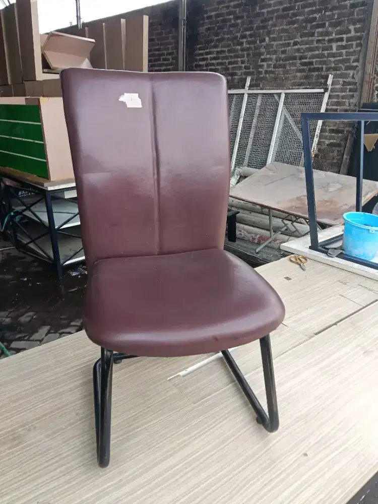 Kursi hadap sangat baik merk chairman