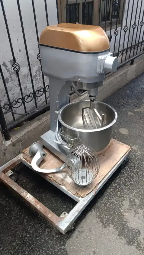 Planetary mixer 20 liter (3 kg tepung) merk Spar Taiwan