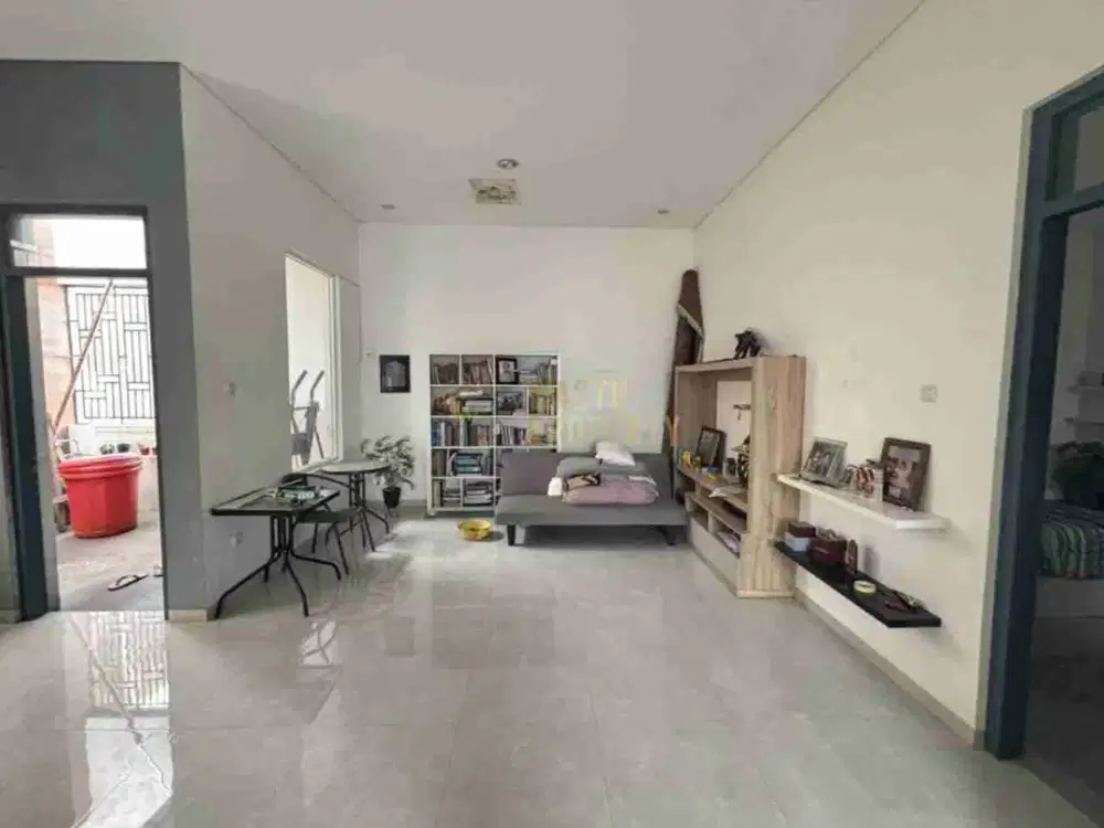 RUMAH 2 MENIT DARI ARTOS MALL DIJUAL CEPAT