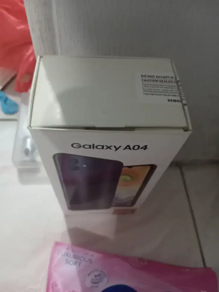 Dijual Samsung A04.