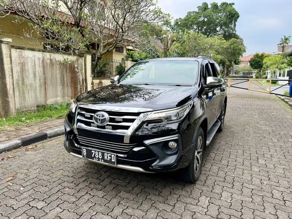[KM 103rb] Fortuner VRZ AT Diesel