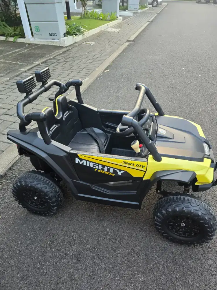 Mobil aki MIGHTY Sport Utv