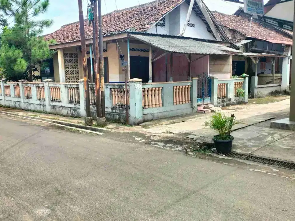 jual rumah dan tanah bisa buat usaha atau kantor deket alun alun