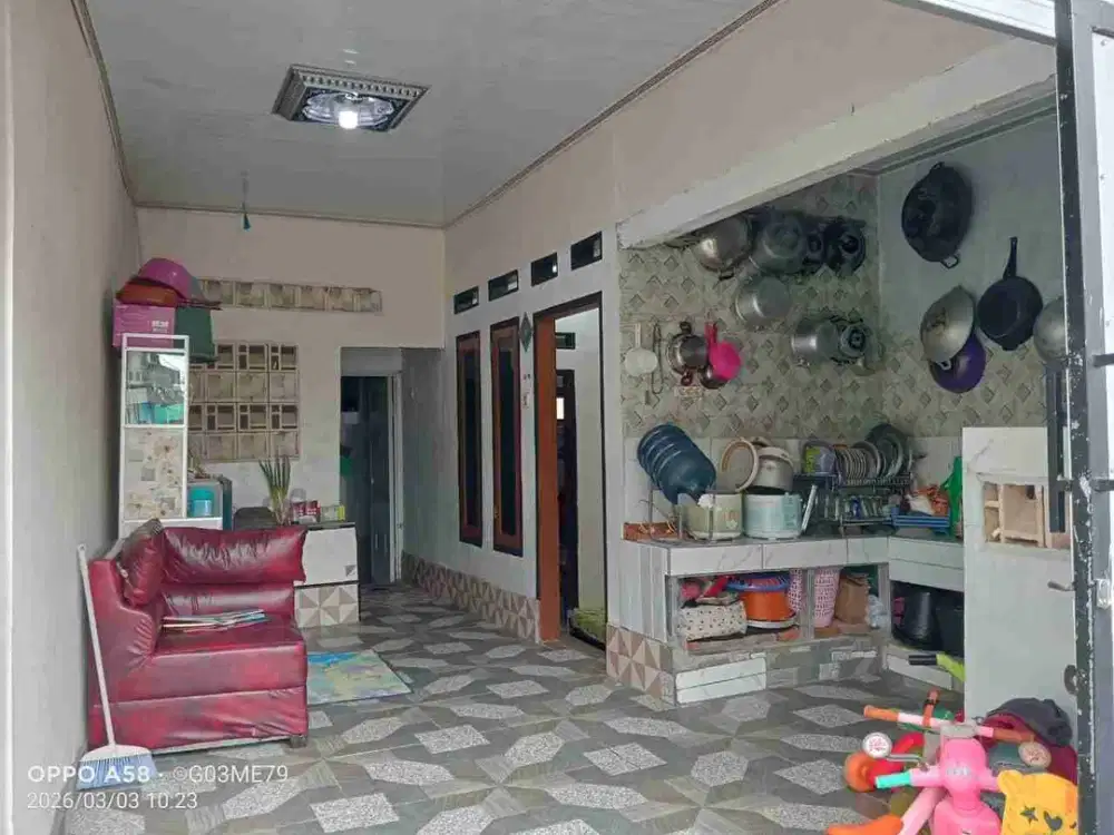 jual rumah setrategis samping stasiun kereta taman sari