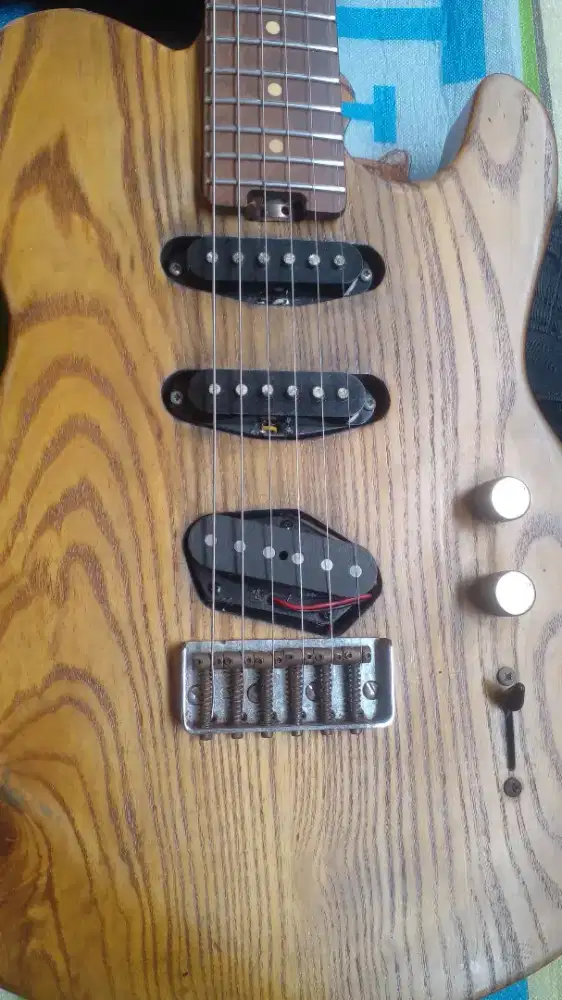 Gitar custom shop pasar USA