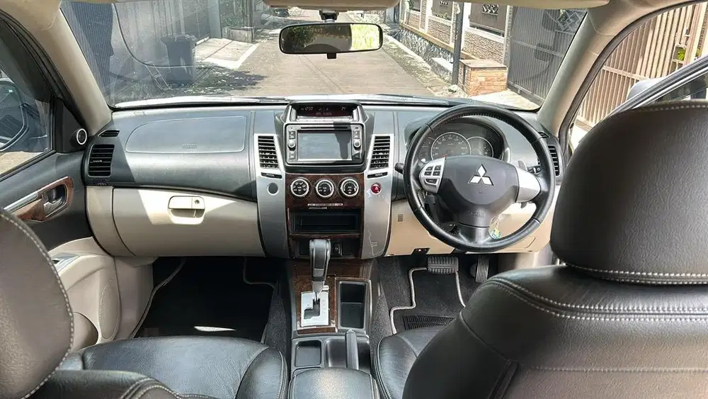 Mitsubishi Pajero Sport dakkar VNT 2014 Diesel