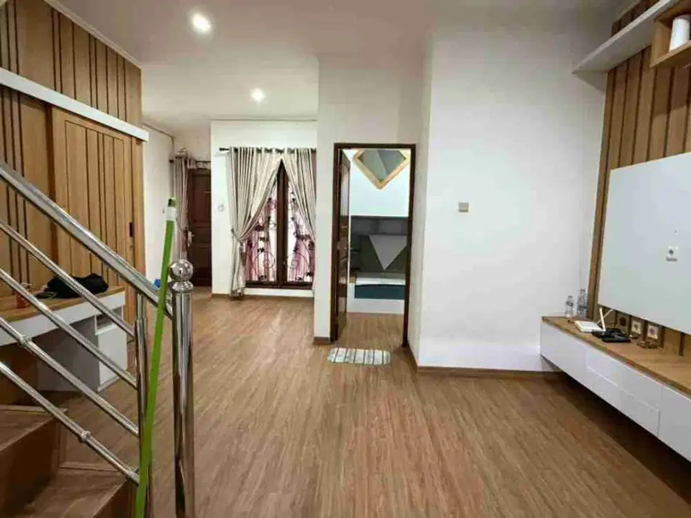 DIJUAL RUMAH SIAP HUNI FURNISHED DI PURI PERMATA MEDIA JAKARTA BARAT