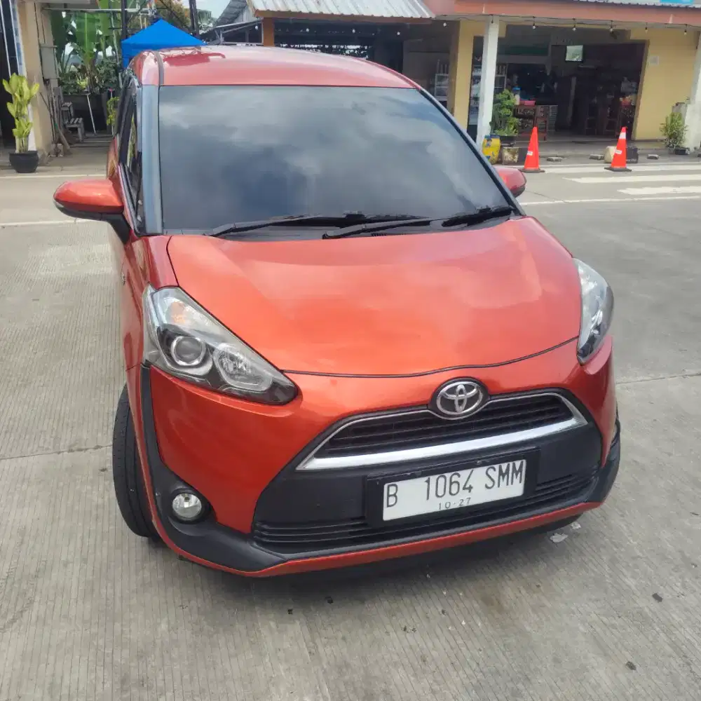 Km 40rb an Toyota sienta v manual