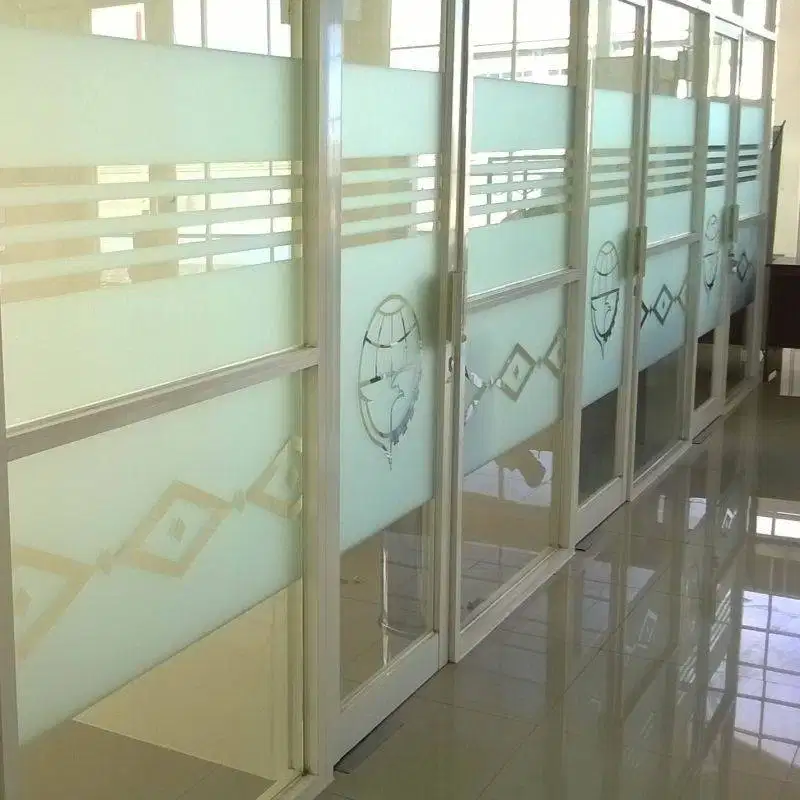 kaca film cutting stiker rumah sticker kantor sandblast gedung Sleman