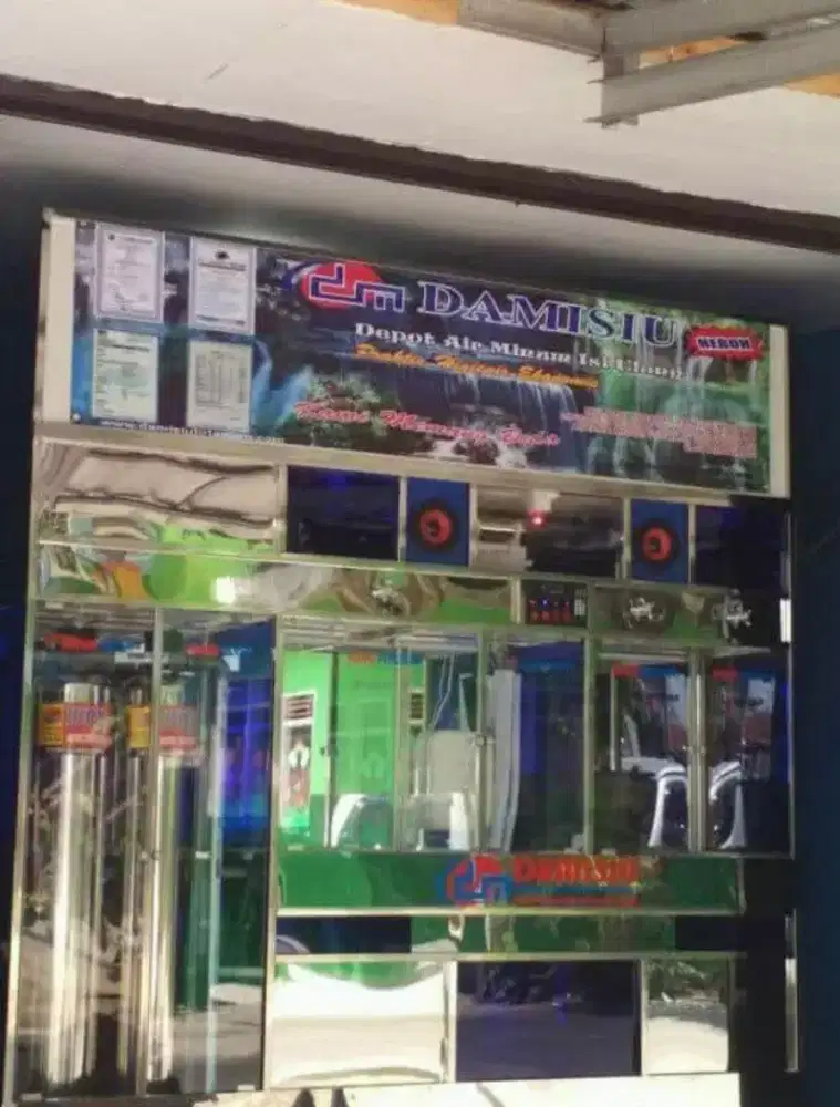 Depot air minum isi ulang