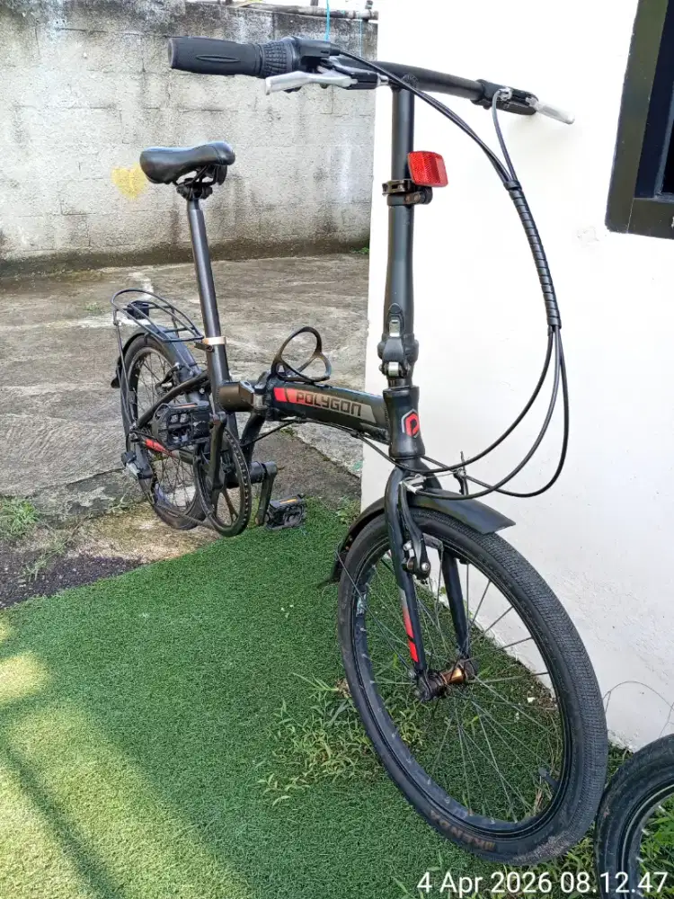 Sepeda lipat Polygon urbano 20 inch revive