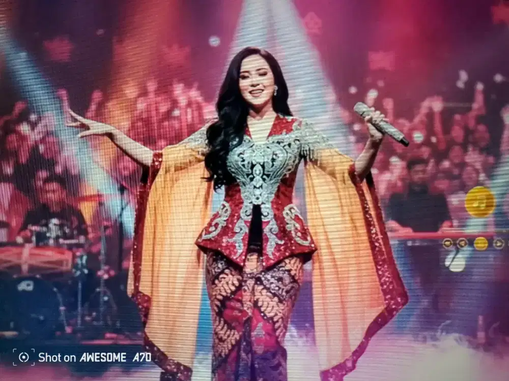 TV LED TCL 32 inch like new