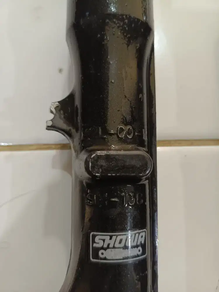 JUAL VELG R14 & SHOCK DEPAN (ORIGINAL) VARIO 150 GEN 2