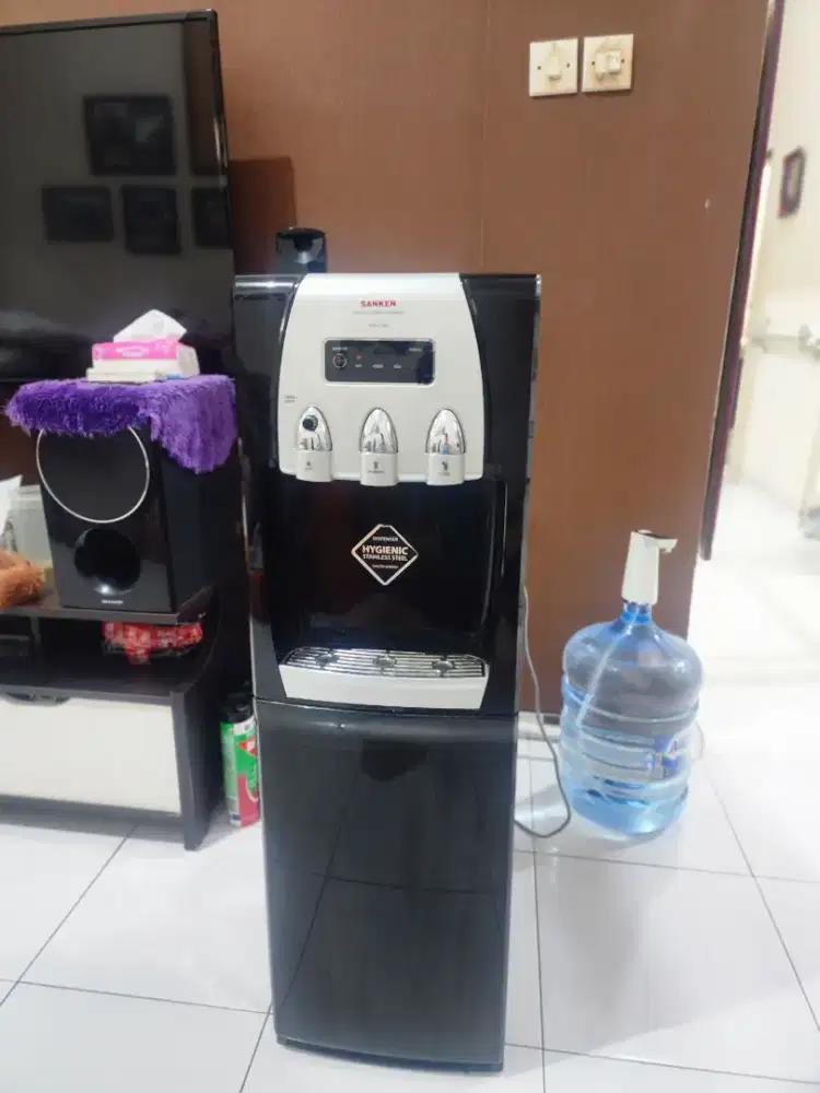 Dijual Cepat Dispenser air Sanken tipe HWD-C505