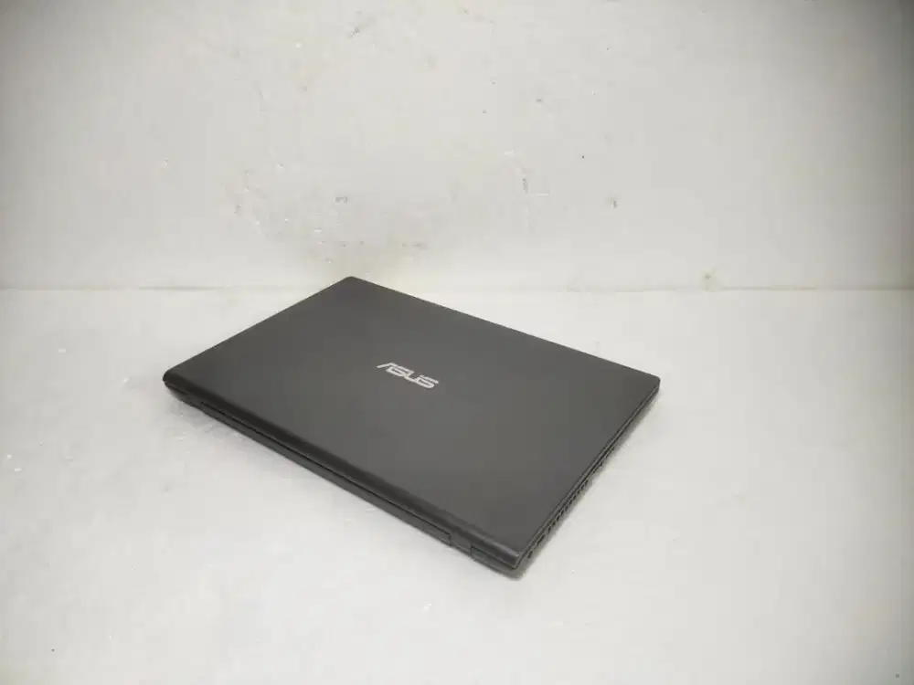 B470 Asus X415JAB model A416J core i7-1065G7 8cpu Ram 8GB ssd 512GB