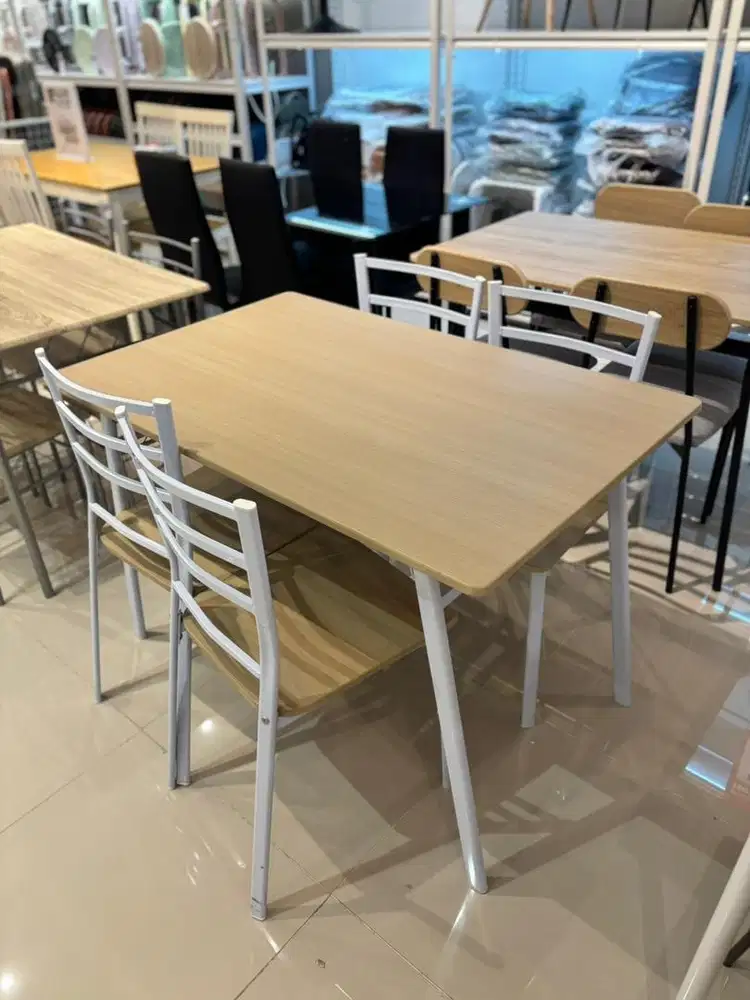 Ready stok meja makan minimalis