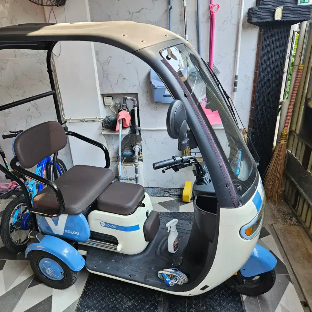 Solos sepeda listrik roda 3
