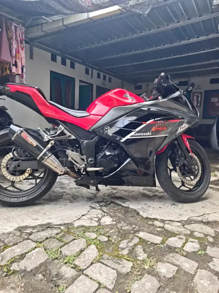 Ninja 250 fi merah