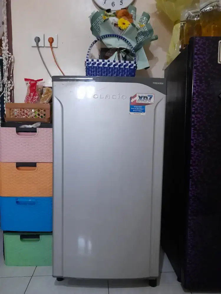 DIJUAL CEPAT KULKAS 1 PINTU TOSHIBA