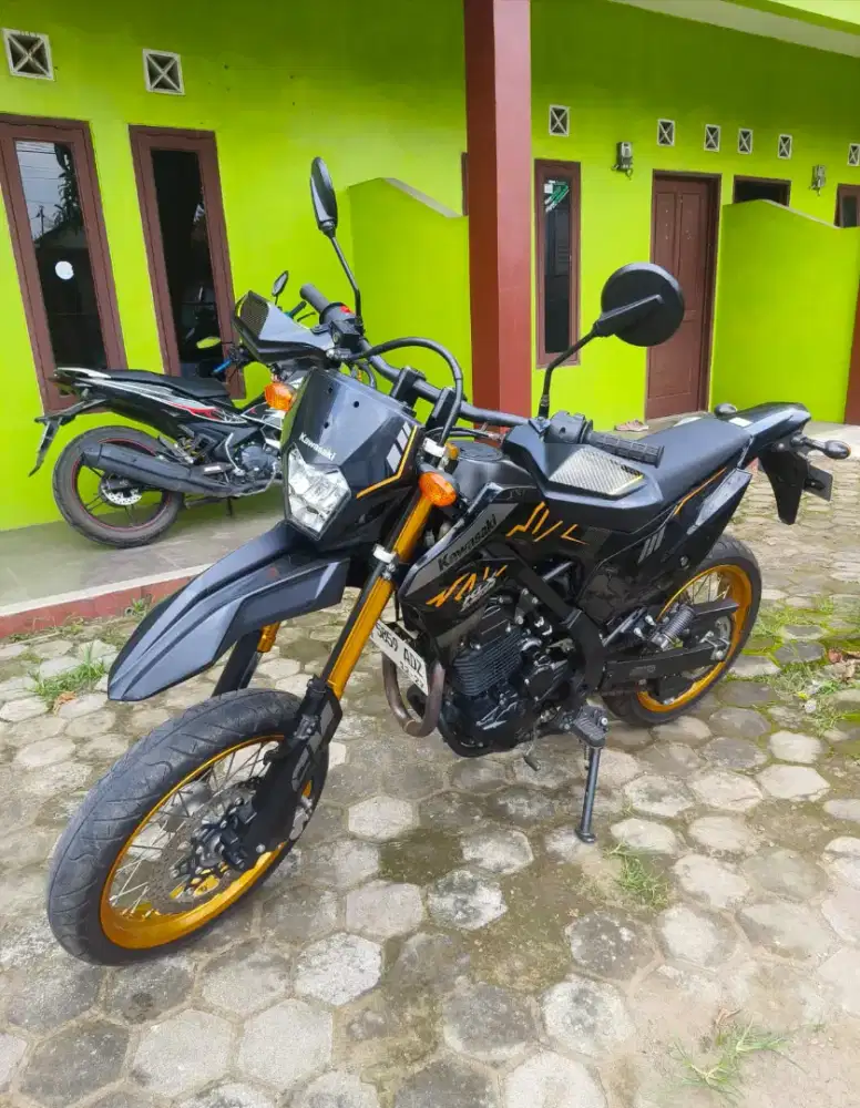 Kawasaki KLX 230 SM SE 2022