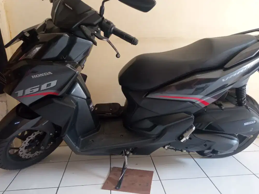 Vario 160 full ori