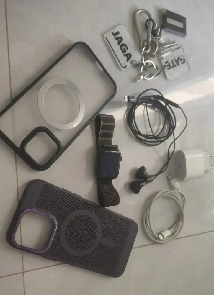 jam apple 4 seris dan asesoris