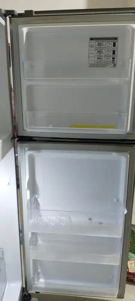 Dijual kulkas samsung 2 pintu inverter