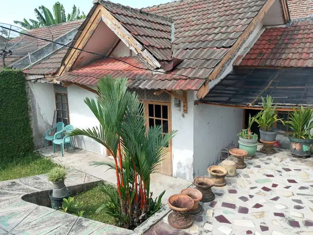 Di Jual Cepat! Rumah luas 250 m², Jalan Lebar, Lingkungan Tenang