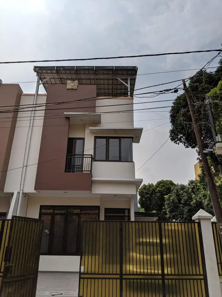 Disewakan: Rumah Joharbaru Jakarta Pusat