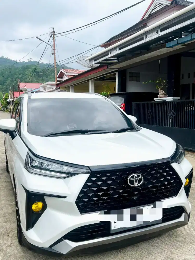 Toyota Veloz Tipe Q CVT 2023