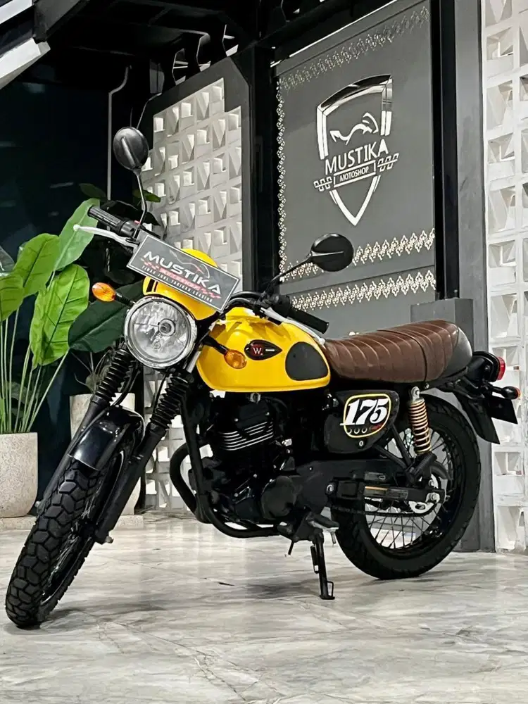 Terbatas!!Kawasaki W175 Cafe th 2019 - Ayu Mustika