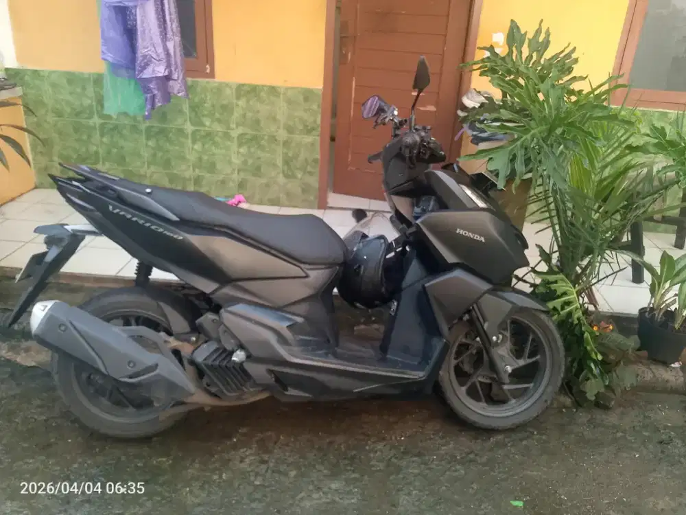 Honda vario 160 ss komplit CBS hitam jual cepat