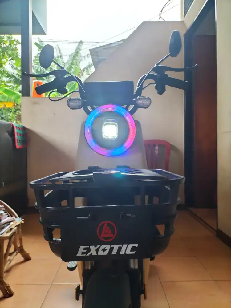 Dijual satu buah sepeda listrik merk exotic